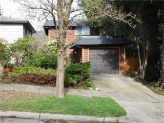924 82nd St, Seattle, WA 98103-4322