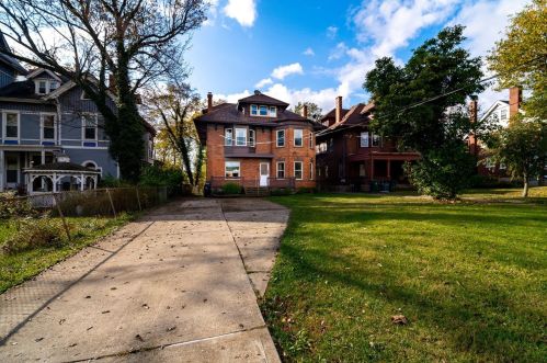 715 Fred Shuttlesworth Cir, Cincinnati OH 45229-2113 exterior