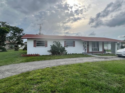 1430 7th St, West Palm Beach, FL 33401-3043