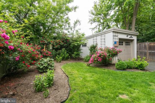 9 Lytle St, Princeton NJ  08542-3116 exterior