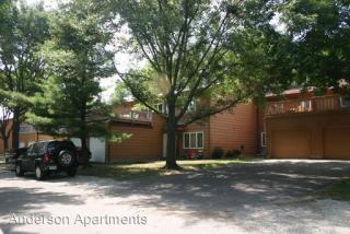 1869-1931 Pinehurst Ct, Waterloo IA  50701-4554 exterior