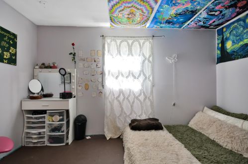 32 Fairview Ave, Nashua NH 03060-4105 exterior