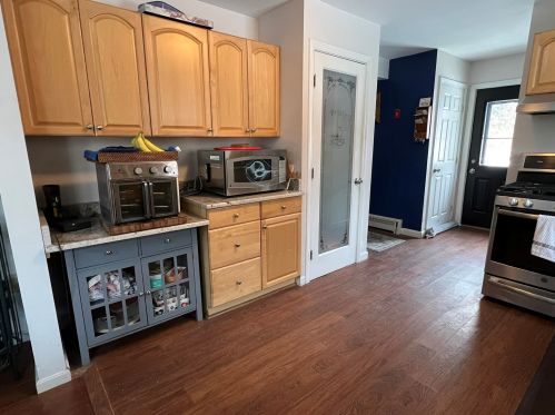 1 Ash St, Northwood NH  03261-3906 exterior