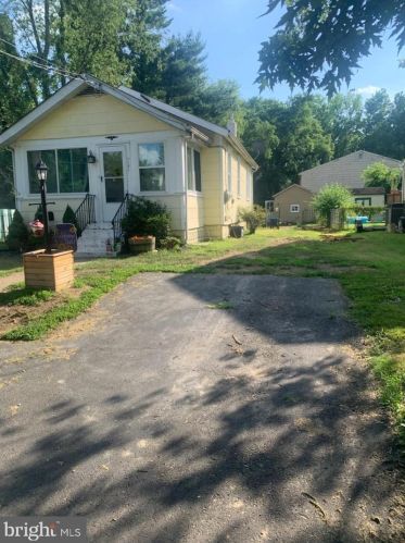 131 Harding Ave, Yardley, PA 19067-2277