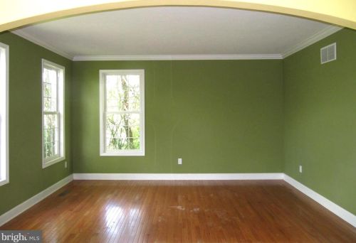 28 Berkshire Dr, Shrewsbury PA  17361-1130 exterior