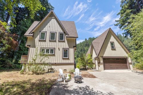 22318 Moscow Rd, Russian River, CA