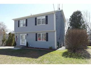 136 Eastgate Dr, Warwick, RI 02886-1261