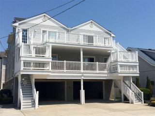 313 19th Ave, Wildwood Crest, NJ 08260-5305