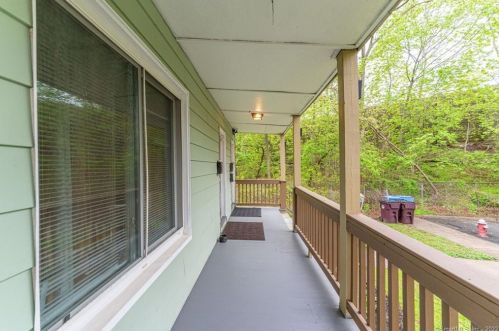 59 Sherwood Rd, New Britain, CT 06052-1206