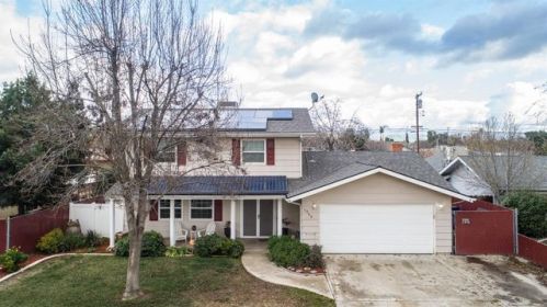 1080 Douglas St, Porterville, CA 93257-1480