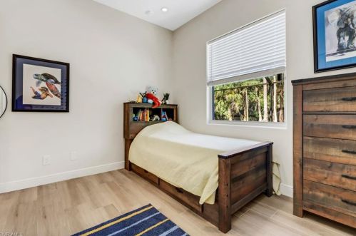 421 35th Ave, Naples FL  34120-1356 exterior