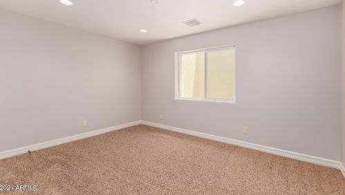 2710 Cattle Dr, Gilbert AZ  85297-8116 exterior