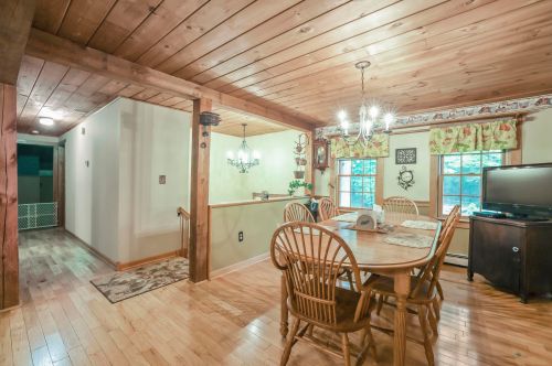 91 Hamwoods Rd, Alton NH  03809-5038 exterior