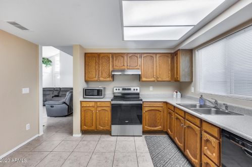 4442 Oraibi Dr, Glendale AZ  85308-7320 exterior