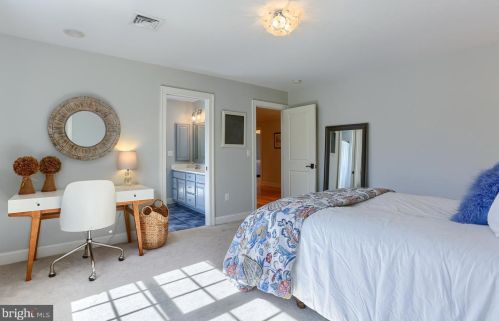 644 Southridge Dr, Navy Sup Dpt PA  17055-6025 exterior