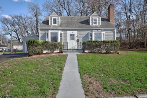 4 Thornton Pl, East Orange, NJ 07017-1837