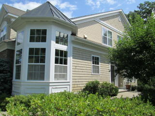 230 Hunters Dr, Litchfield, CT 06759-2832
