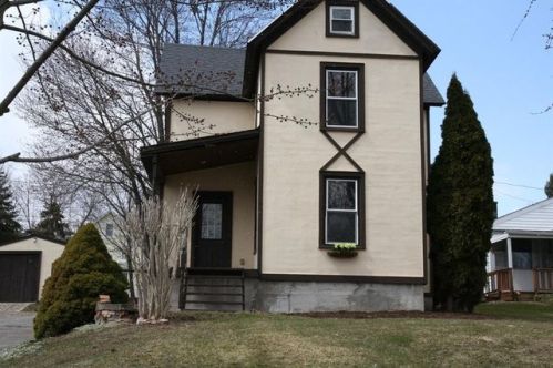 4718 Grandview Park, Canandaigua, NY 14424-1800