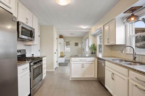 4749 Maryland Ave, Minneapolis MN 55428-4638 exterior