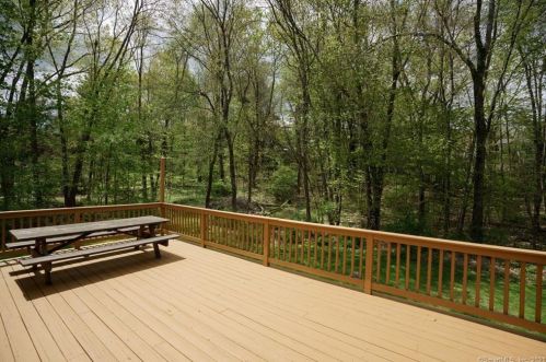 61 Carriage Dr, Waterbury CT  06708-3309 exterior