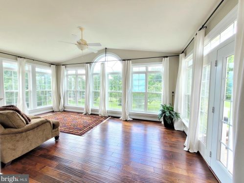 16399 Kramer Estate Dr, Woodbridge VA  22191-6003 exterior