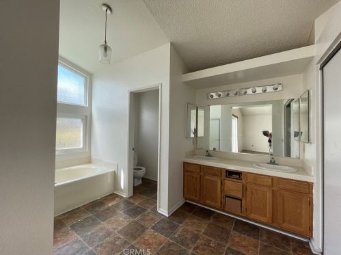 35455 Frederick St, Wildomar CA  92595-9686 exterior