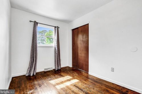 305 Shawnee Trl, Browns Mills NJ  08015-6119 exterior