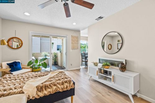 2278 Alexian Dr, San Jose CA  95116-1923 exterior