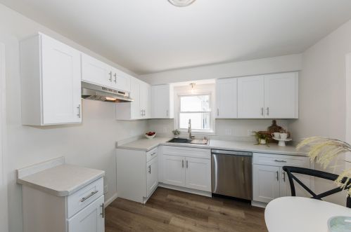 3249 91, Milwaukee WI 53227-4406 exterior