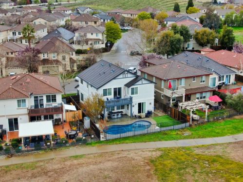 20608 Sarazen Pl, Grayson CA  exterior