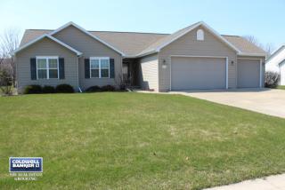 1740 Spring Hill Ct, Neenah, WI 54956-8917