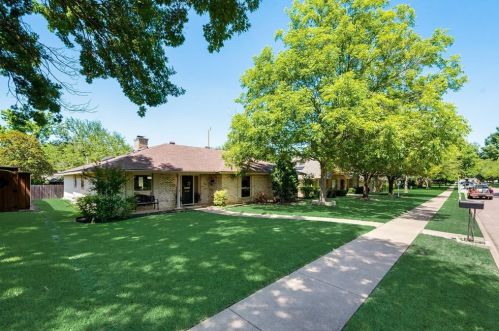 3205 Lemmontree Ln, Plano, TX 75074-3159