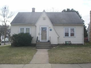 1002 4th Ave, Wausau, WI 54401-2735