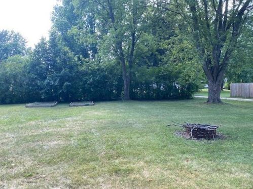 407 3rd St, New Johannesburg WI  54017-2012 exterior