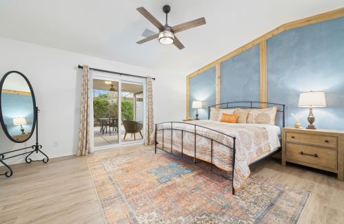 51915 Avenida Alvarado, La Quinta CA  92253-3190 exterior