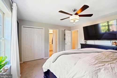 340 Wimbleton Way, Red Lion PA  17356-8292 exterior