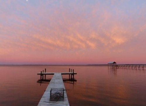 211 Bayshore Dr, Saint George Island FL  32328-3365 exterior