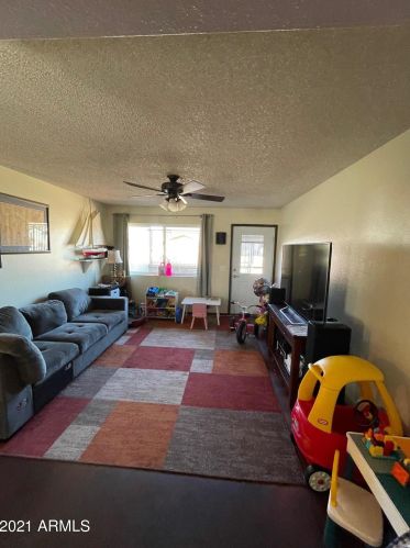 5919 Monte Cristo Ave, Glendale AZ 85306-2231 exterior