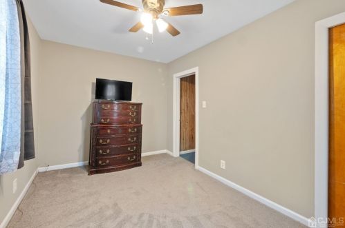 400 Douglas Ave, Avenel NJ  07001-1108 exterior