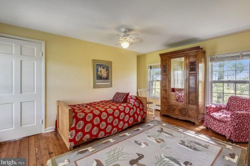 20209 St Louis Rd, Purcellville VA  20132-4905 exterior