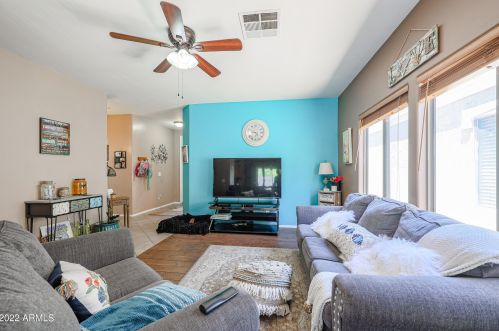 22029 29th Dr, Phoenix, AZ 85027-1761