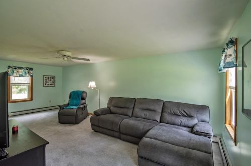 23 Smith Corner Rd, Newton NH  03858-4008 exterior