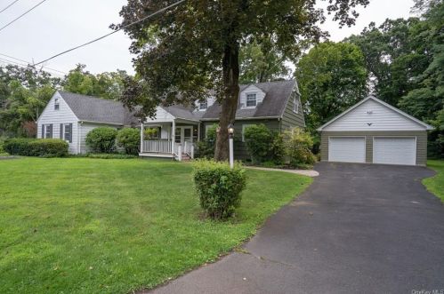 1 Satterlee Rd, Highland Falls NY  10928-1507 exterior