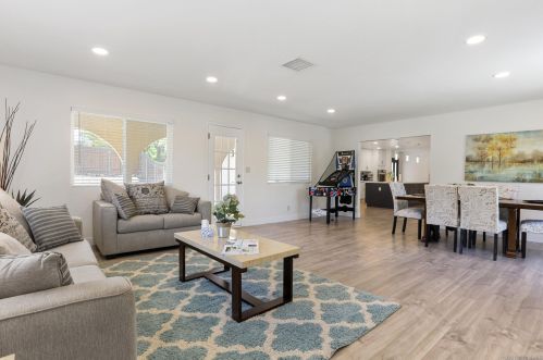 1970 Granite Hills Dr, El Cajon CA  92019-2043 exterior