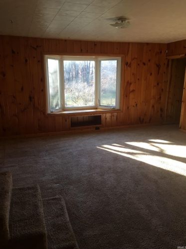 16974 Douglas Rd, Mishawaka, IN 46545-1303