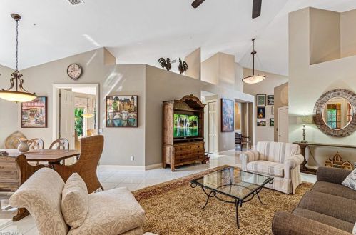 191 Colonade Cir, Naples, FL 34103-8722