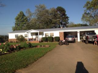 128 Charles Beck Ln, Ash Hill, NC 27007-8428