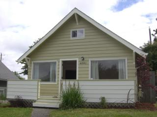 4041 Mckinley Ave, Tacoma, WA 98404-2943