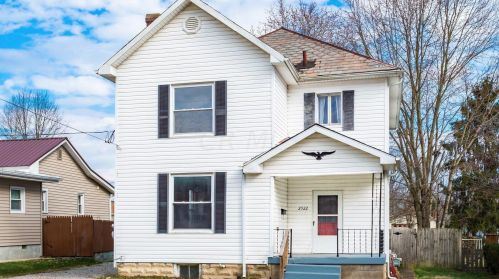 2522 Edison Ave, Zanesville, OH 43701-1927