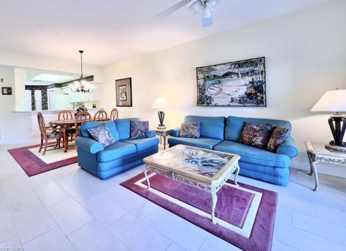 8605 Naples Heritage Dr, Naples, FL 34112-2792